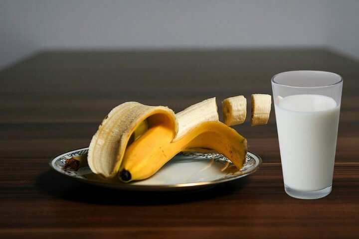 Banana and Milk - Wrong Food Combinations